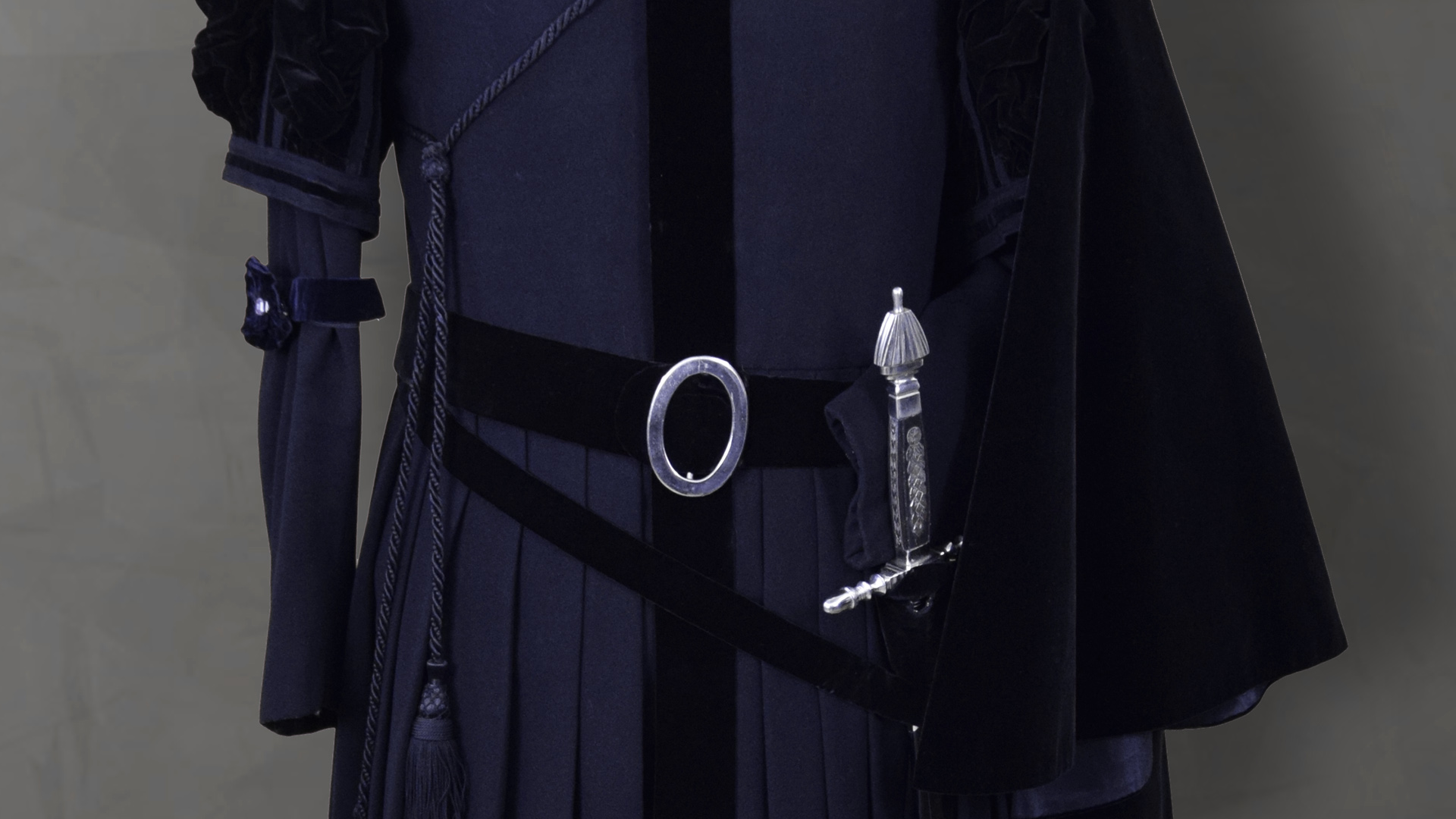Costumi Russo - Sartoria per Cinema teatro e televisione - Noleggio e Realizzazione